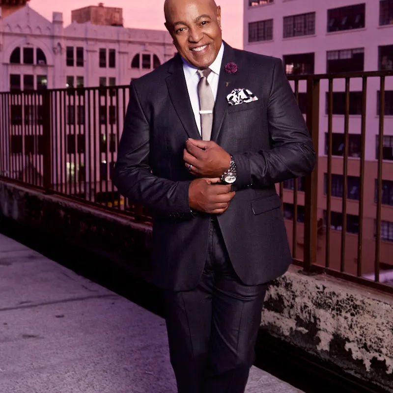 Peabo Bryson - Topic